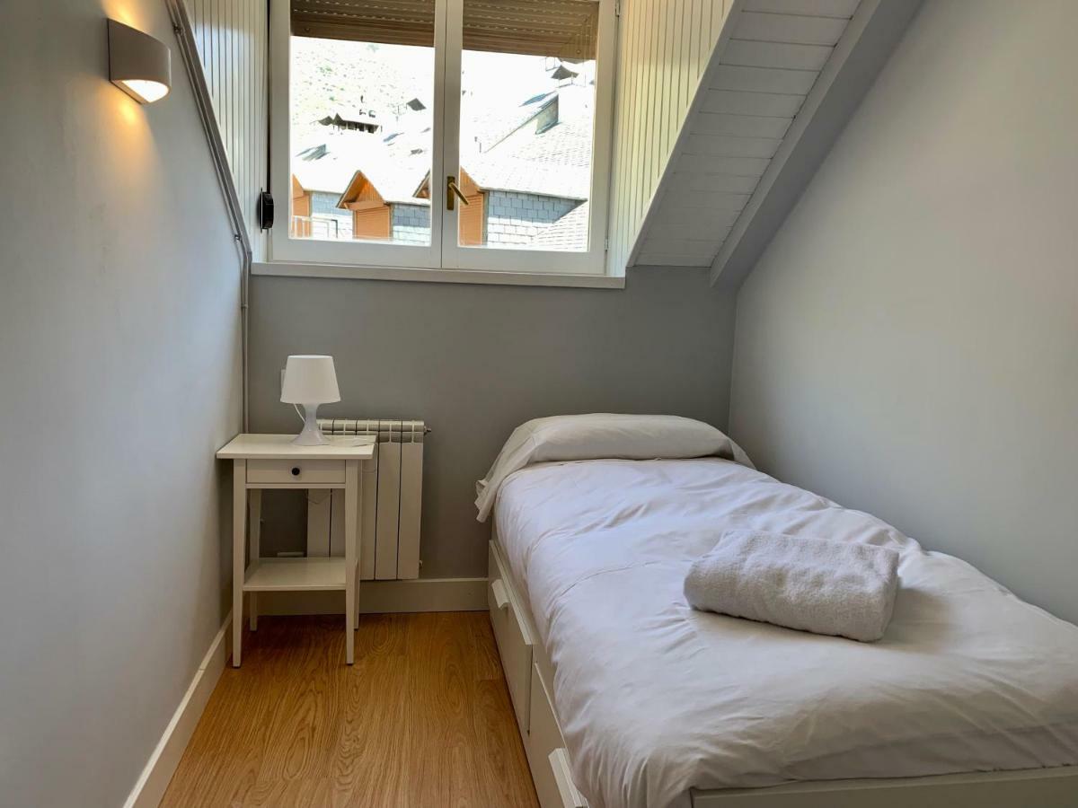 Bpirineos-Blest Apartment Бенаск Екстериор снимка